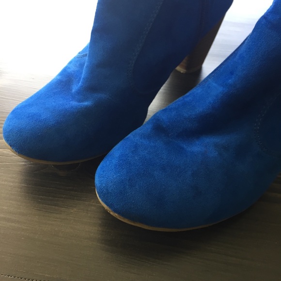Blue suede booties - Picture 5 of 5